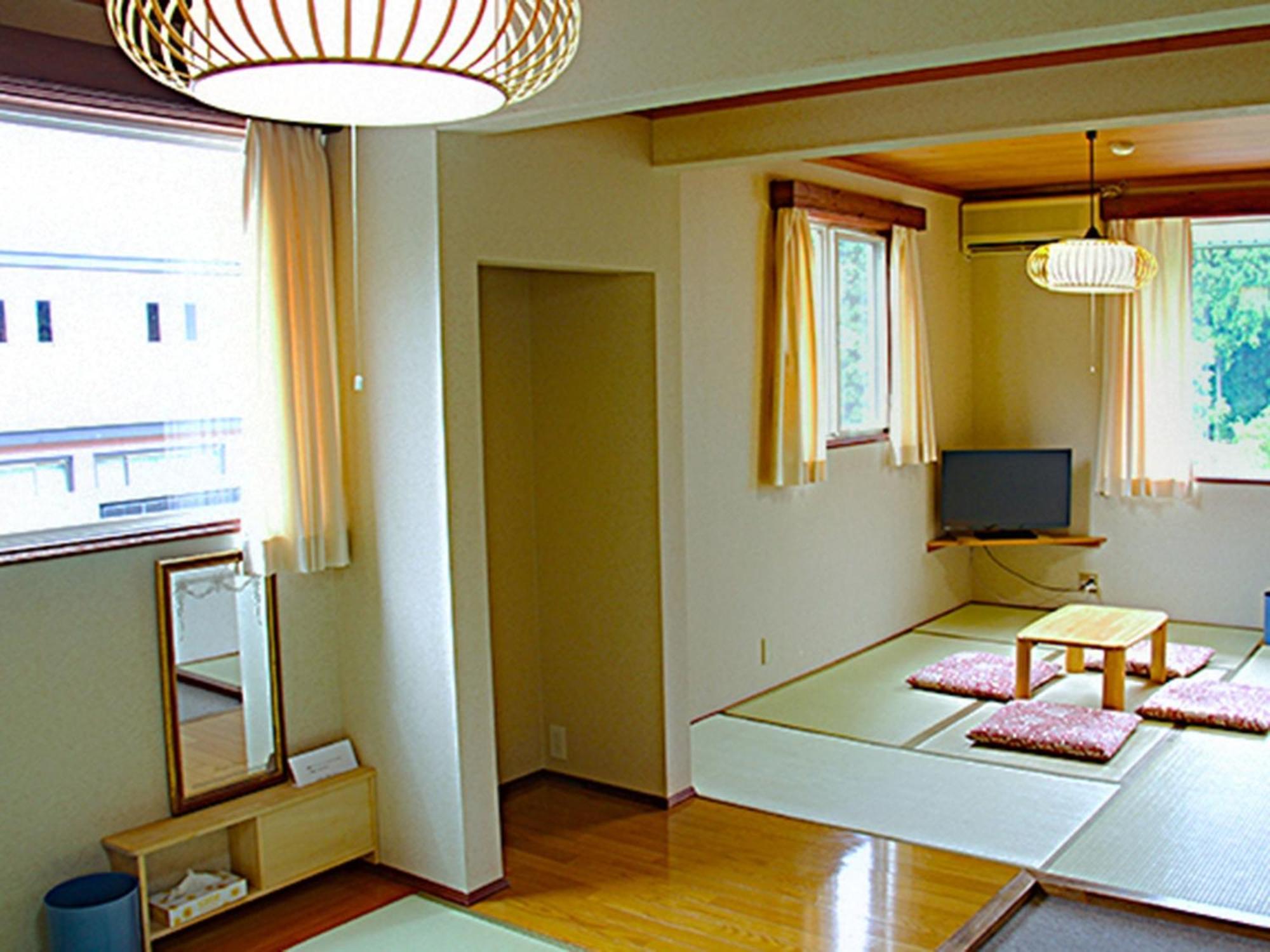 Pension Come Tatami-Room With A Calm Atmosphere - Vacation Stay 14983 Minamiuonuma Екстер'єр фото